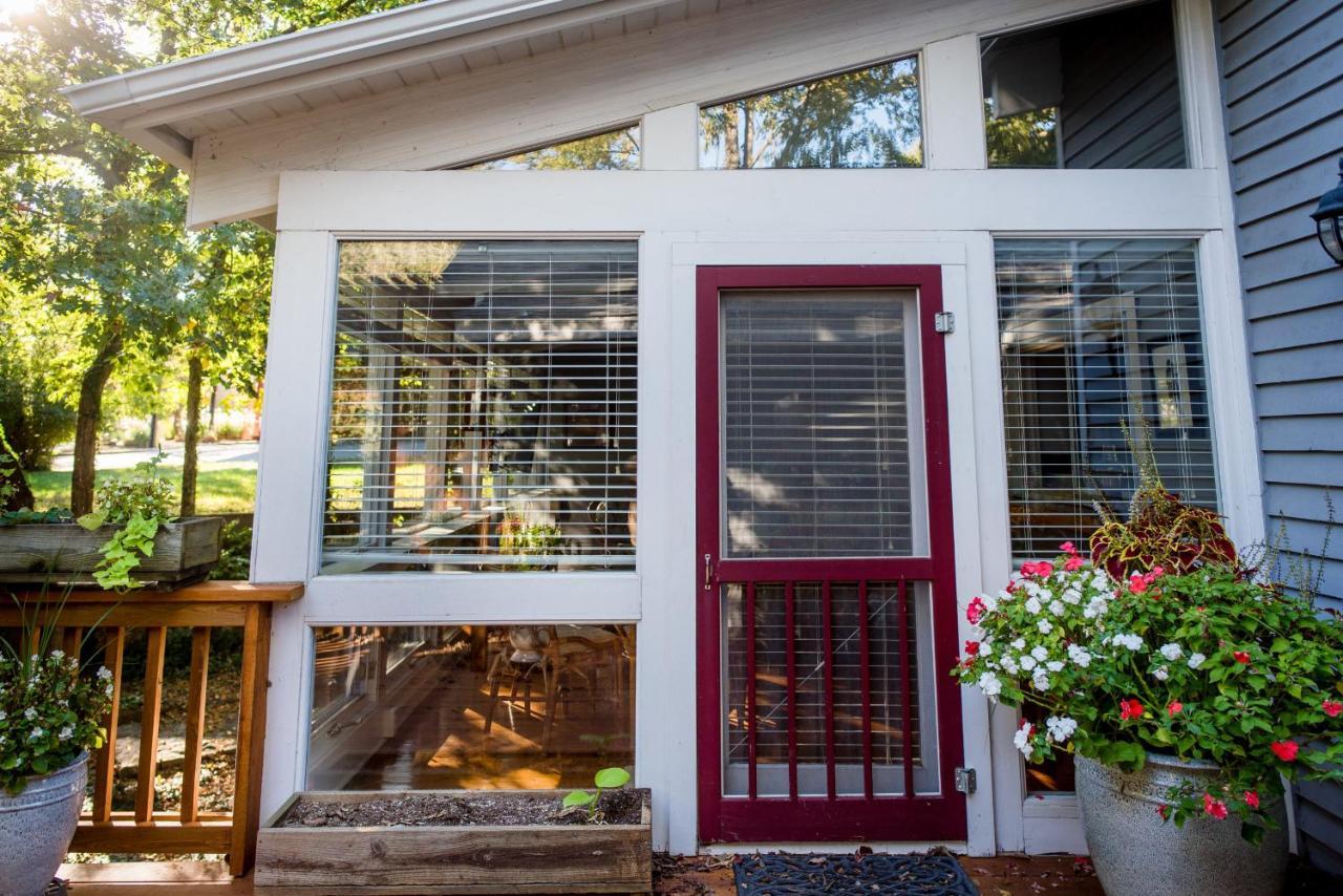 Dickson Street Bed & Breakfast Fayetteville Exteriör bild